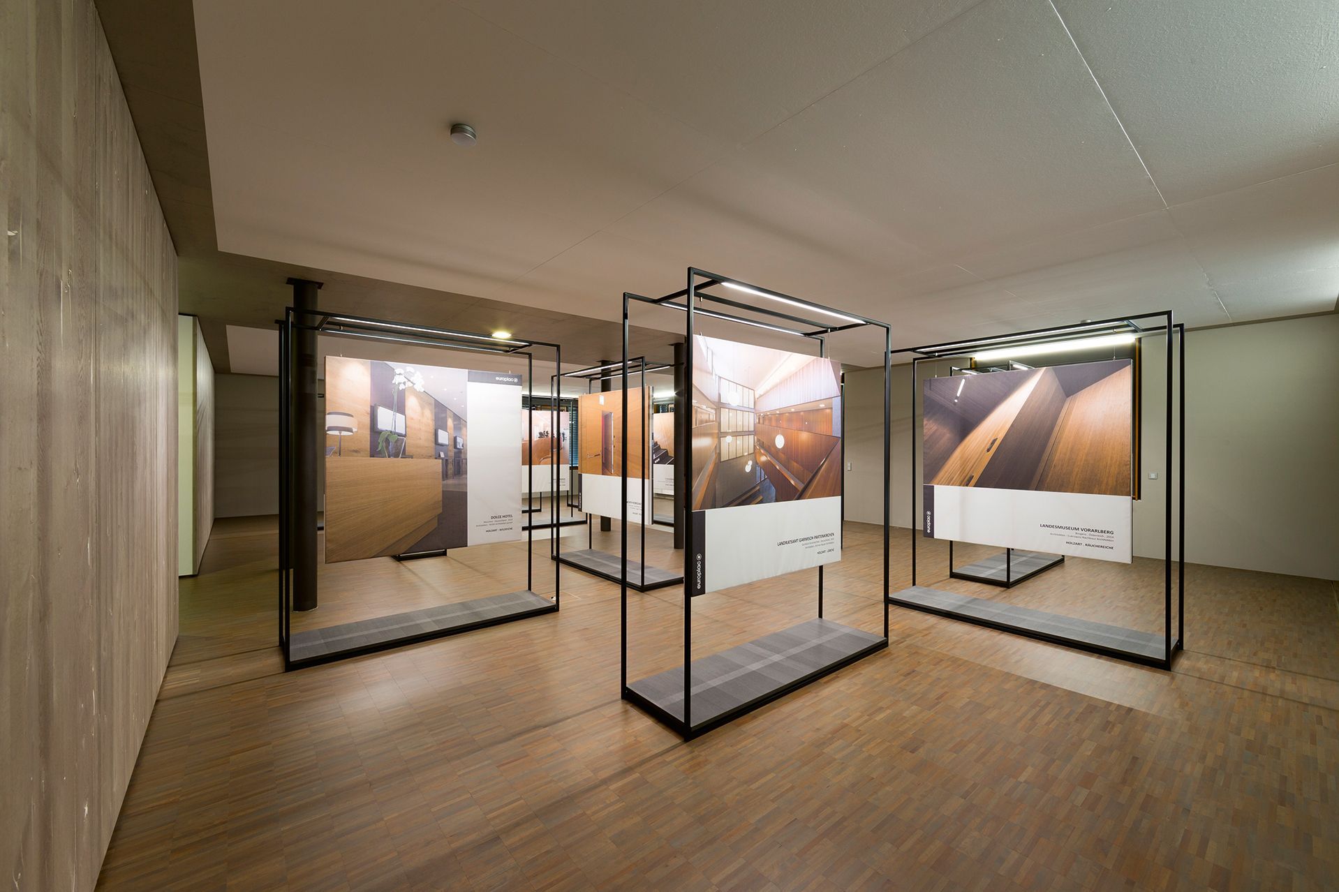 Röhr GmbH europlacGALLERY