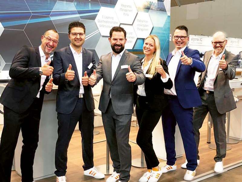 El equipo de ventas de sycat bajo la dirección del Gerente General Marco Idel y Frank Schroeder