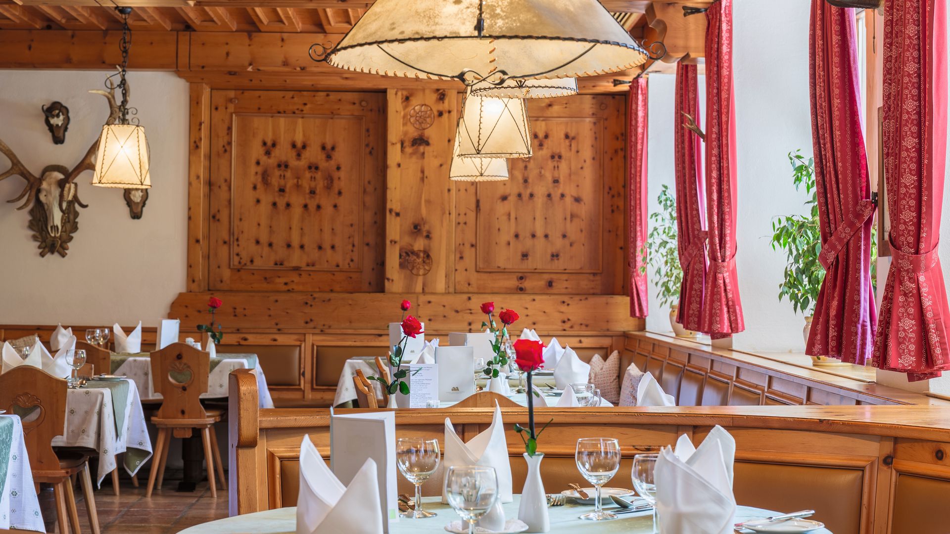 Restaurante Pongauer Stube – Encanto alpino con hospitalidad moderna