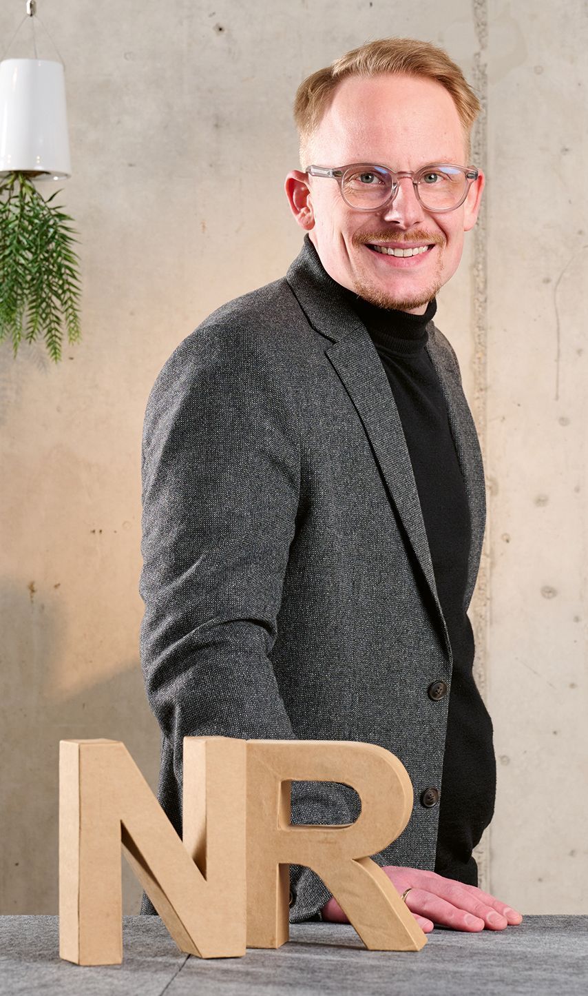 Alexander Große-Gung, Director General de neueRäume. GmbH