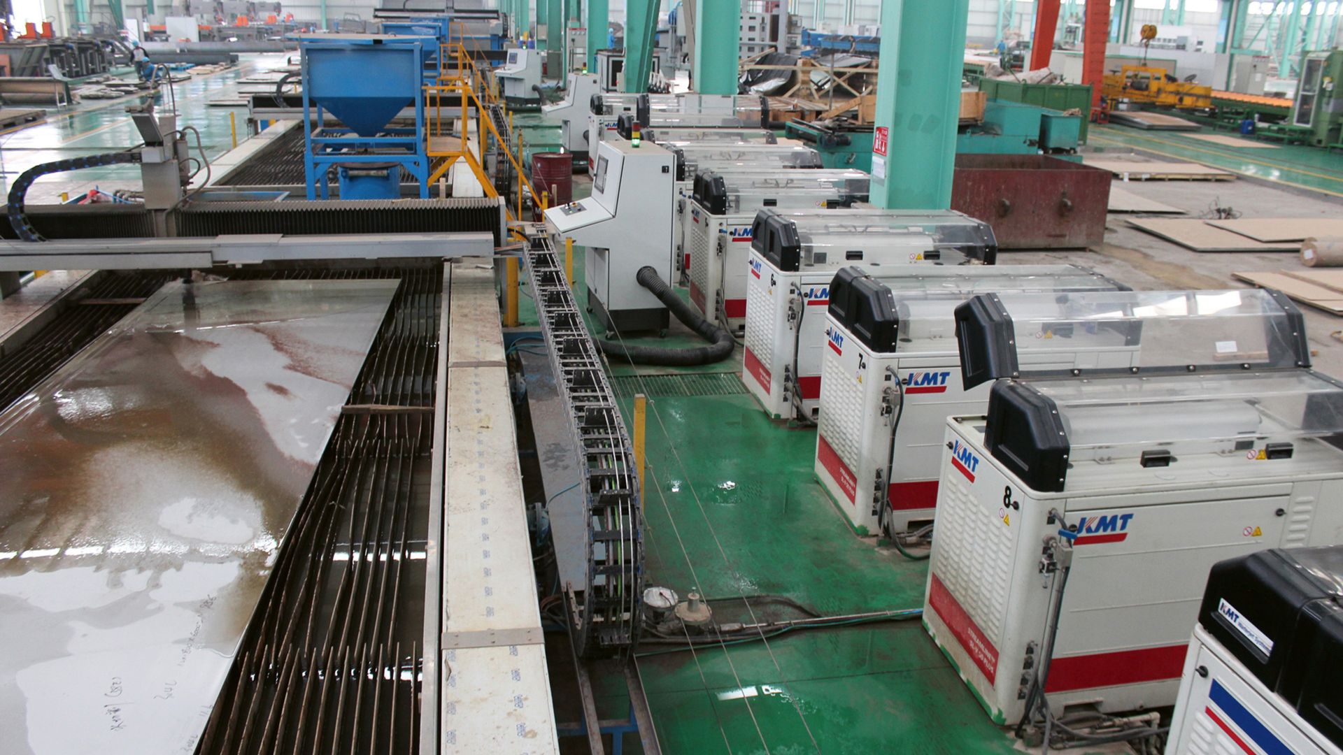 KMT GmbH - KMT Waterjet Systems Waterjet-Pumpen