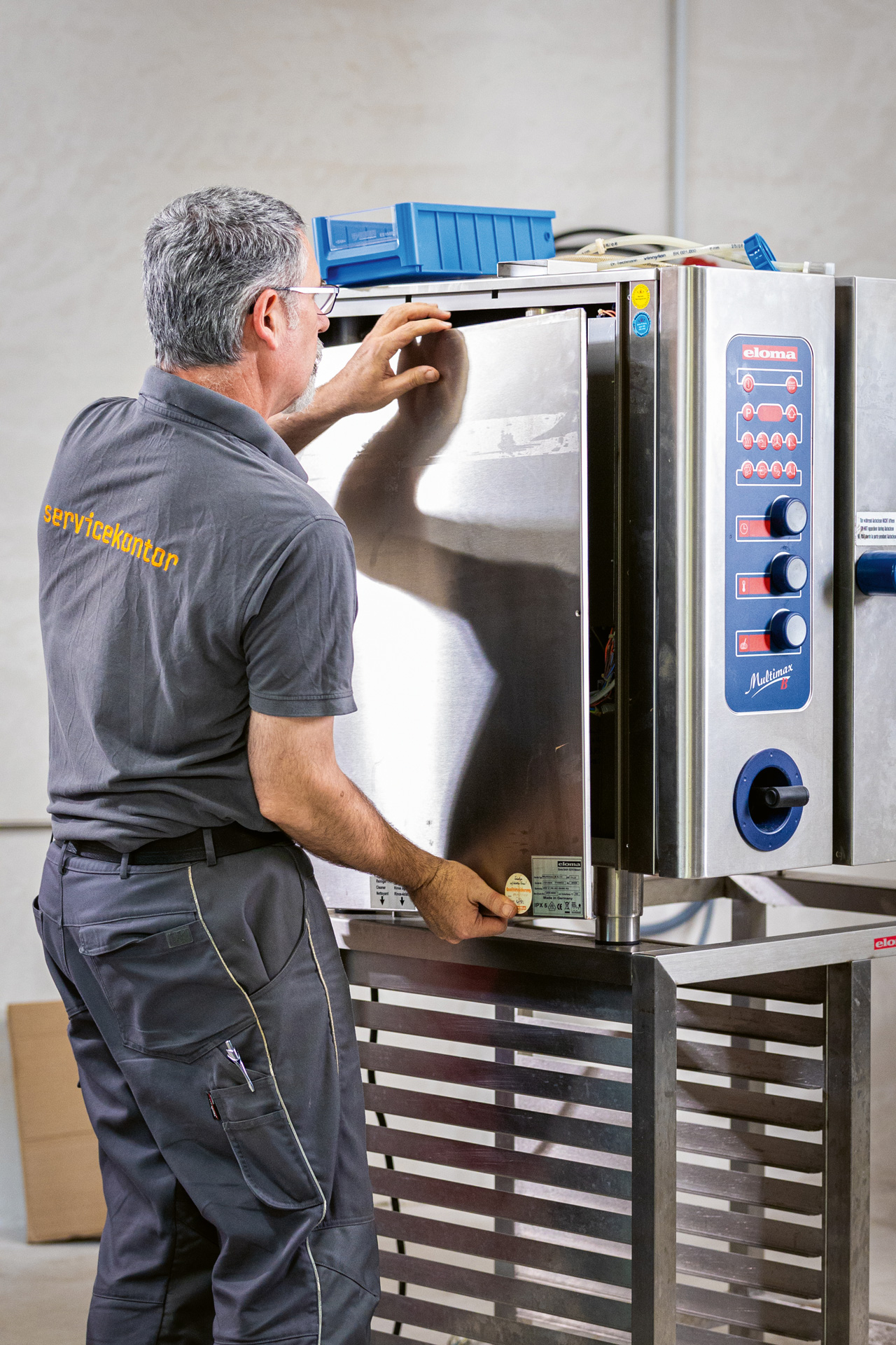 Akárhogy is halad a digitalizáció...