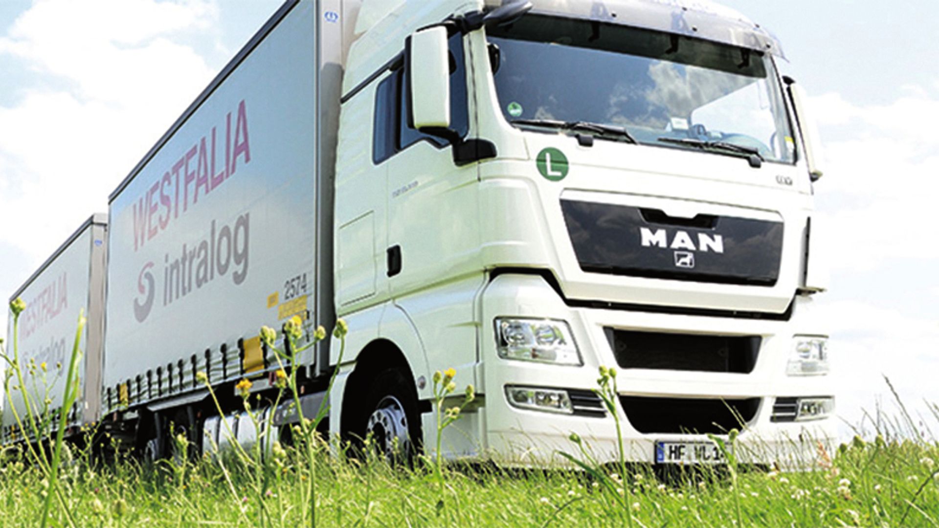 With several thousand jumbo swap bodies in operation across Europe, WESTFALIA intralog has built one of the region’s largest specialized fleets, enabling scalable capacity and reliable service for industrial customers