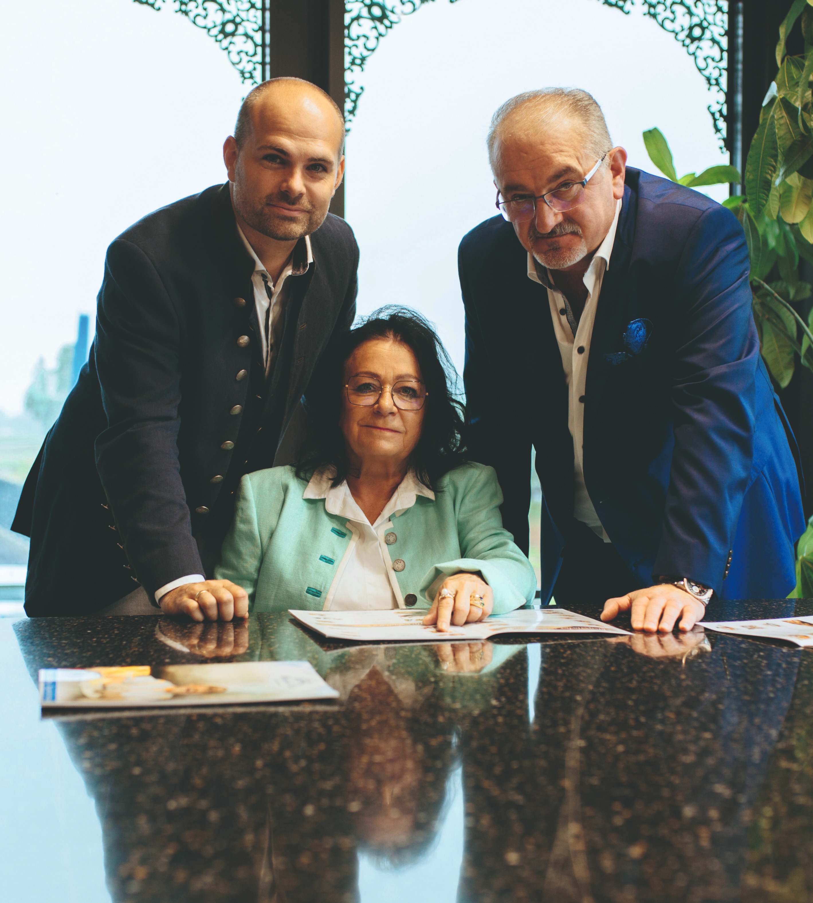 Felix Hasenberger, Bettina Willmerdinger-Milinkovic és Desimir Milinkovic Ügyvezetők, Altbayerische Küche GmbH