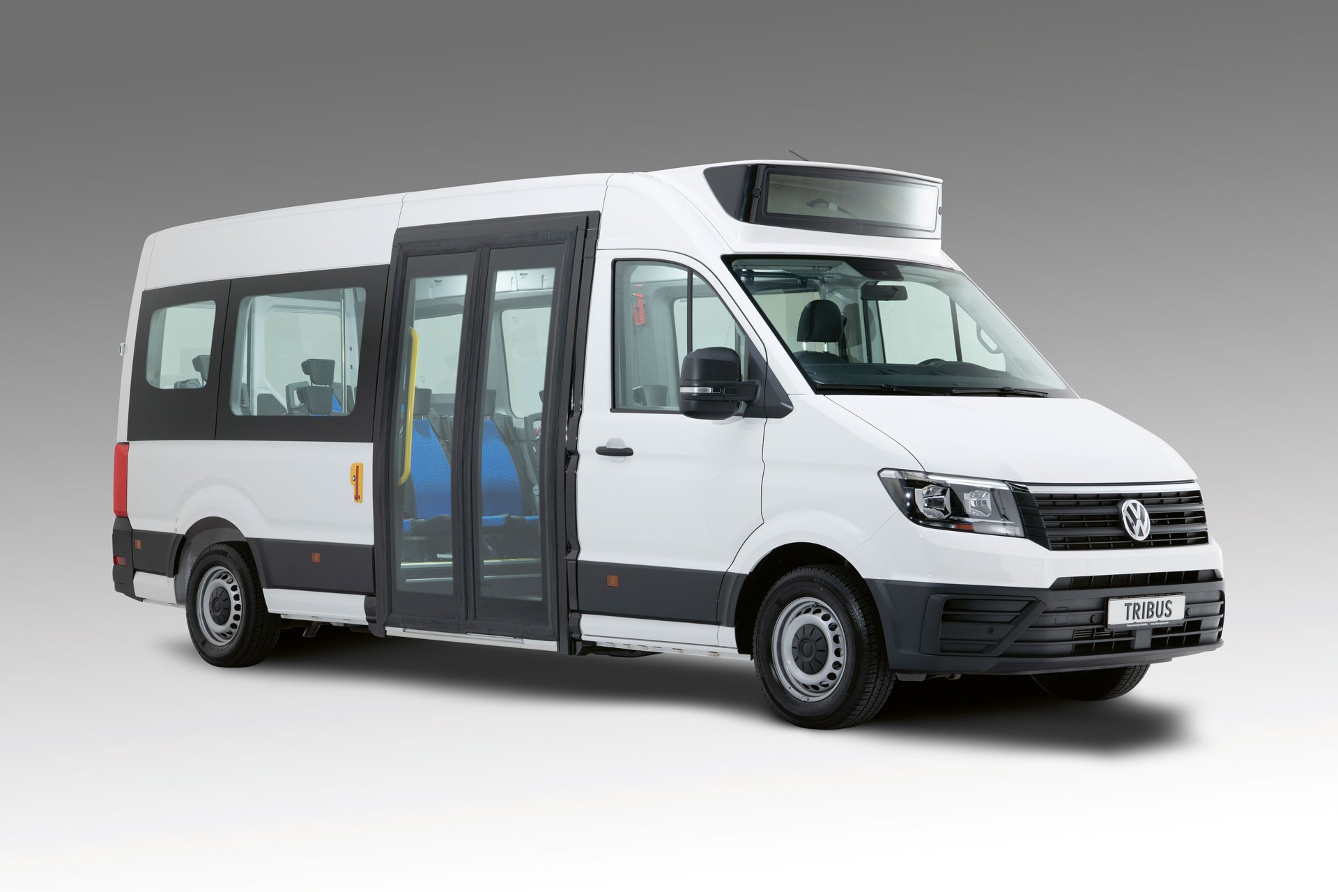 De Civitas Economy lagevloerbus, ontworpen door Tribus, is bedoeld om openbaar vervoer toegankelijker te maken door zijn barrièrevrije ontwerp