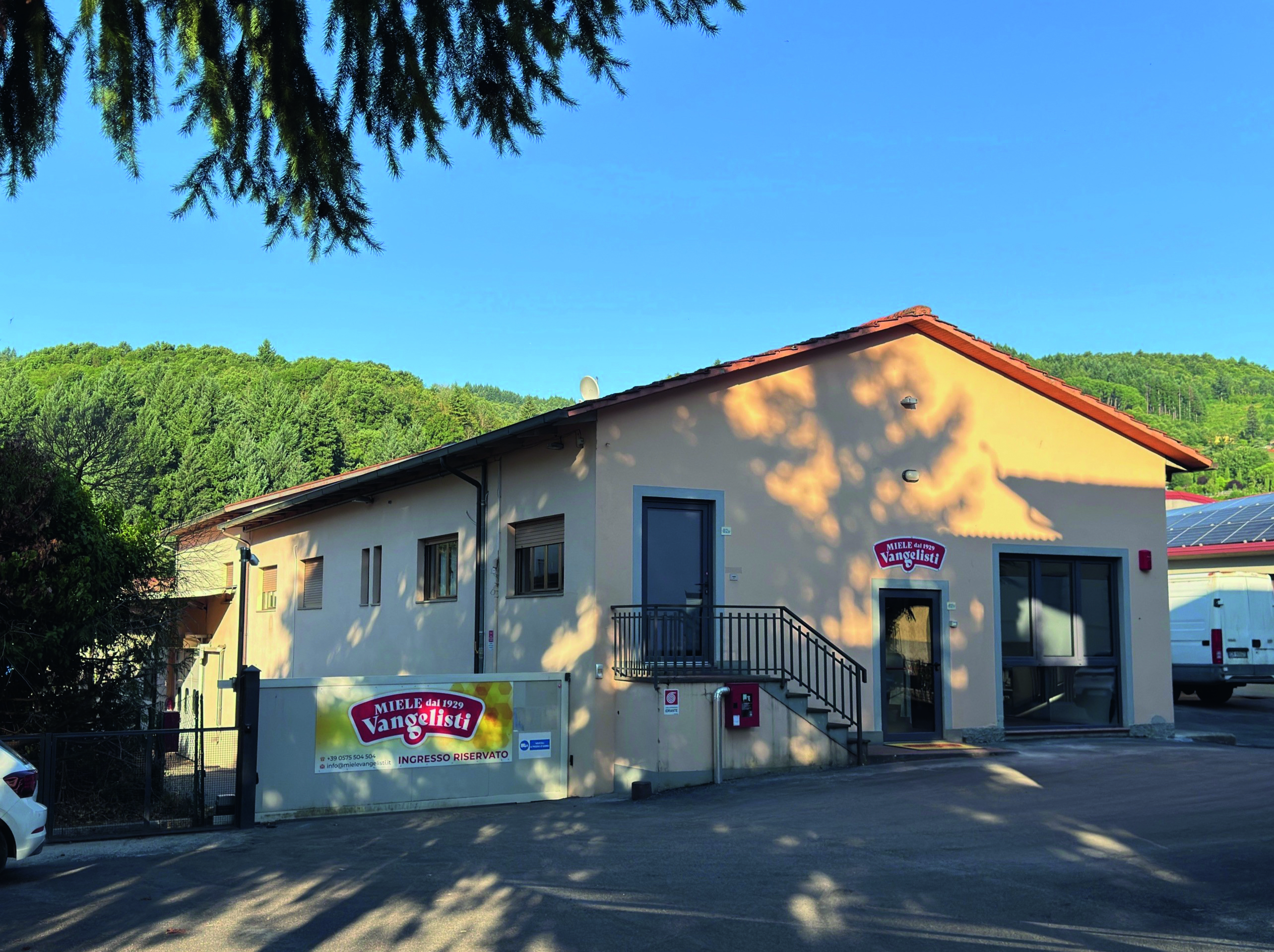 Apicultura Vangelistis Produktionsstätte in Pratovecchio Stia, im Herzen der Toskana gelegen