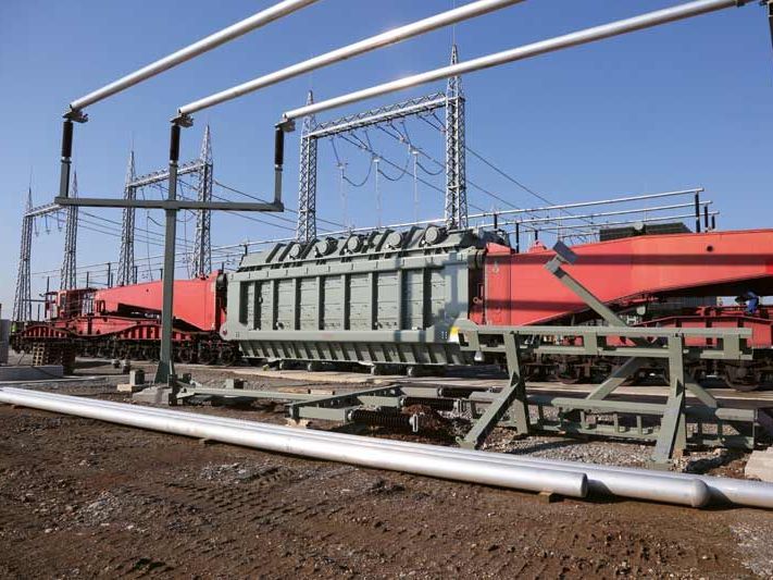 bouche + entièrement transport de transformateur