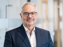 IK Elektronik GmbH ügyvezető igazgatója