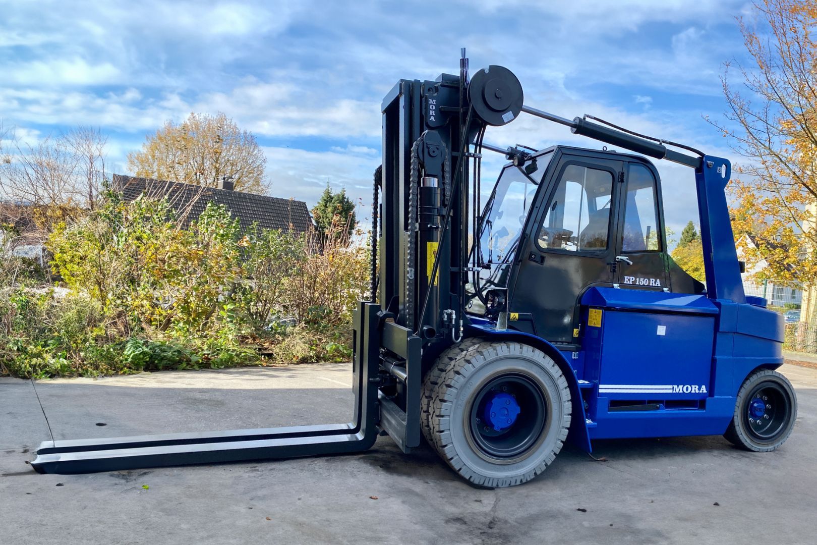 Deutsche Industrie Dienstleistungs GmbH Carretillas Elevadoras