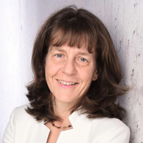  Dr. Flora Beiche-Scholz