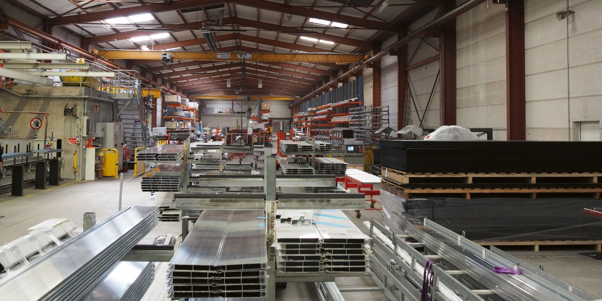 Suer Nutzfahrzeugtechnik GmbH & Co. KG Sala de Producción