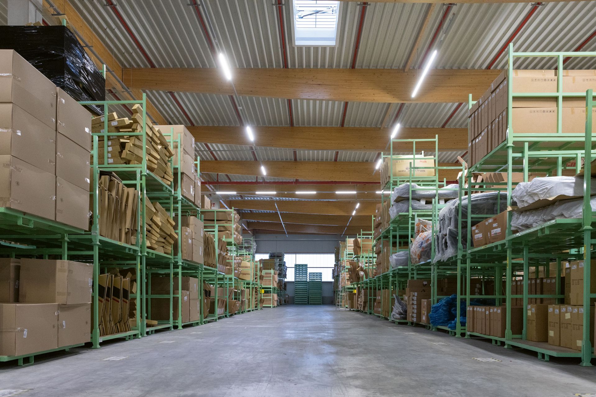 DIEDERICHS Karosserieteile GmbH Lager