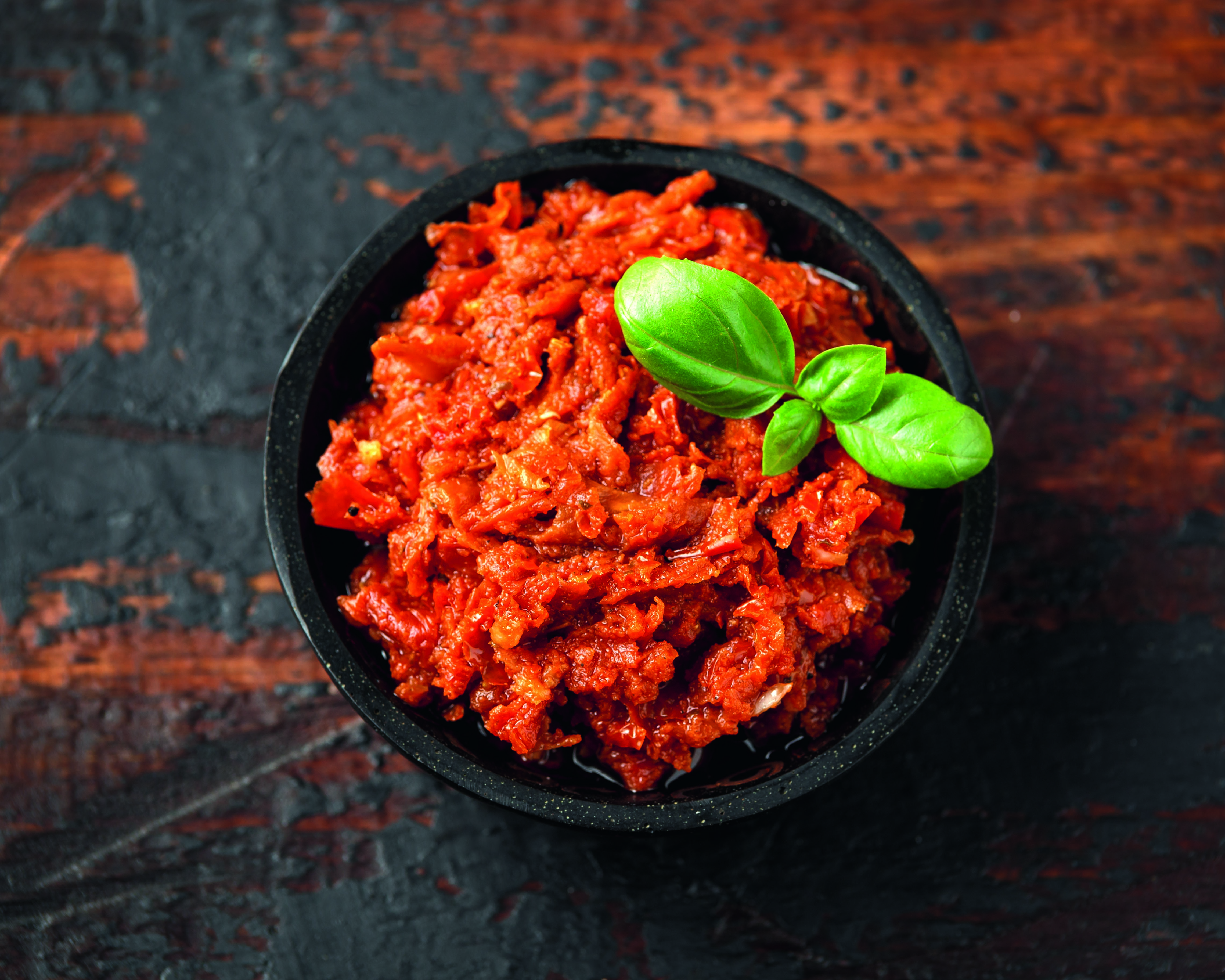 Versatile e gustoso: il pesto rosso a base di proteine di girasole arricchisce le salse con un extra di nutrimento