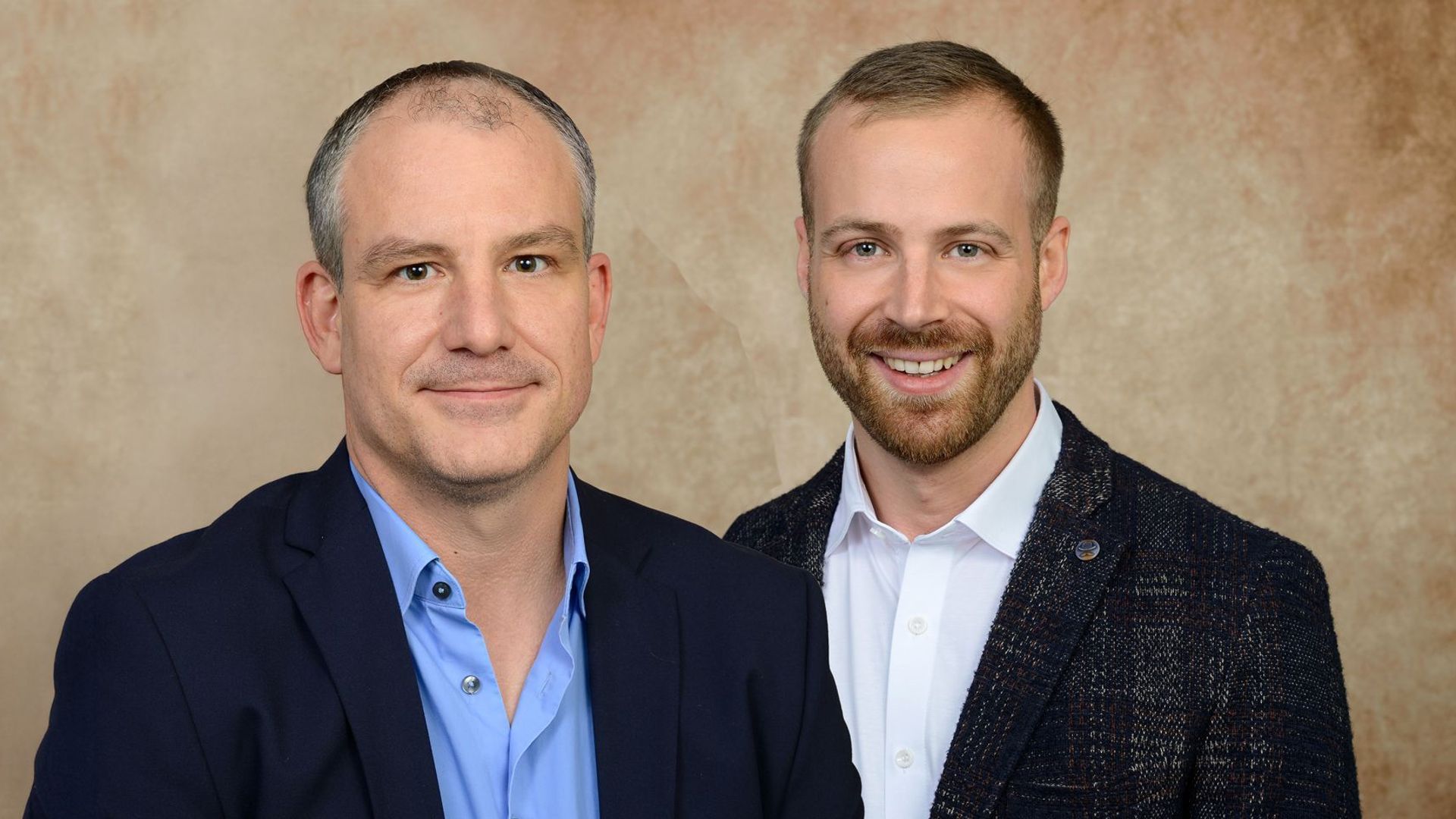 Marcel Leeman, Leiter Entwicklung & Vertrieb und Robin Auer, Leiter Marketing & Vertrieb Markenartikel der Chocolat Bernrain AG