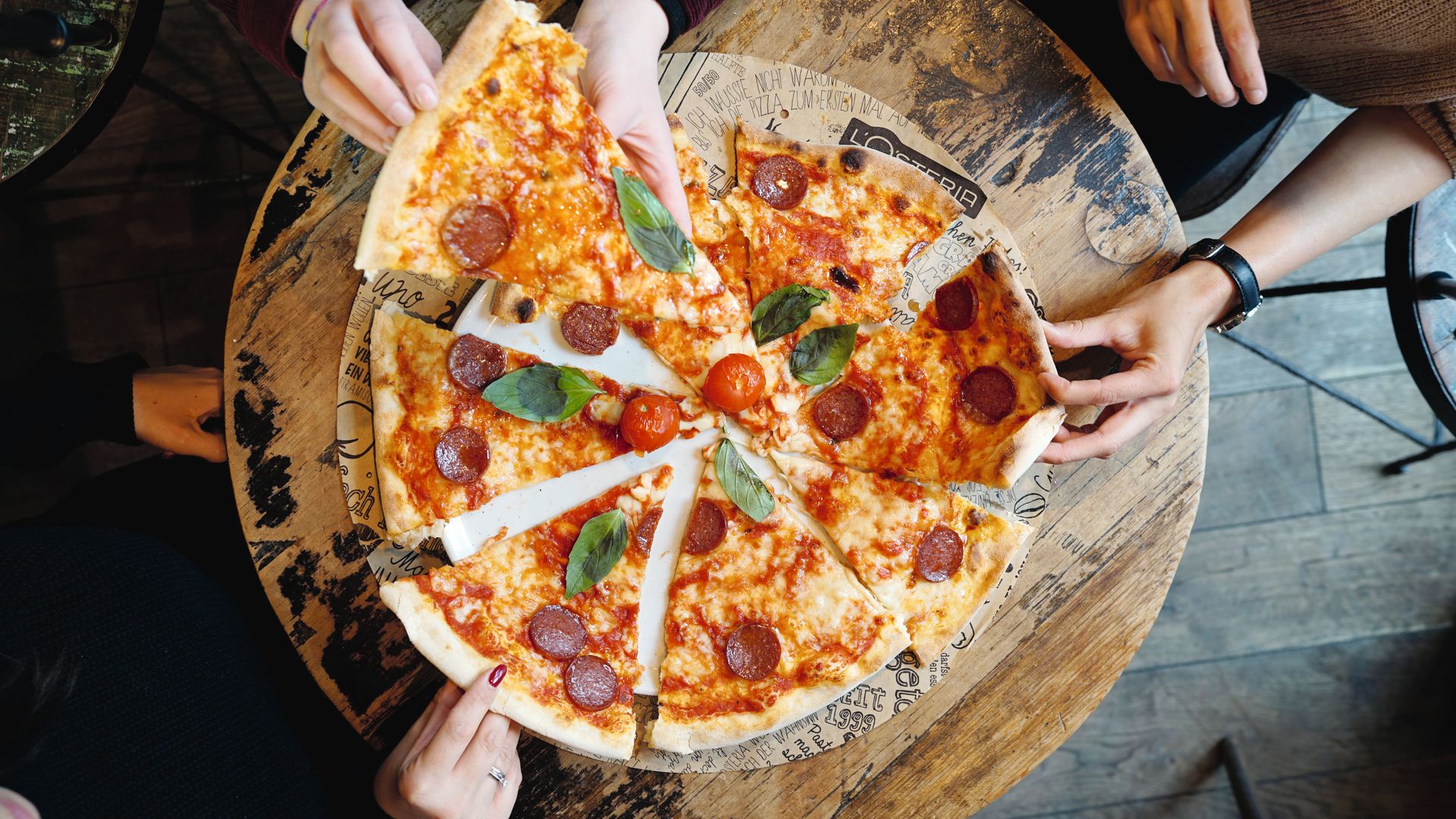 apeiron restaurant & retail management Pizza