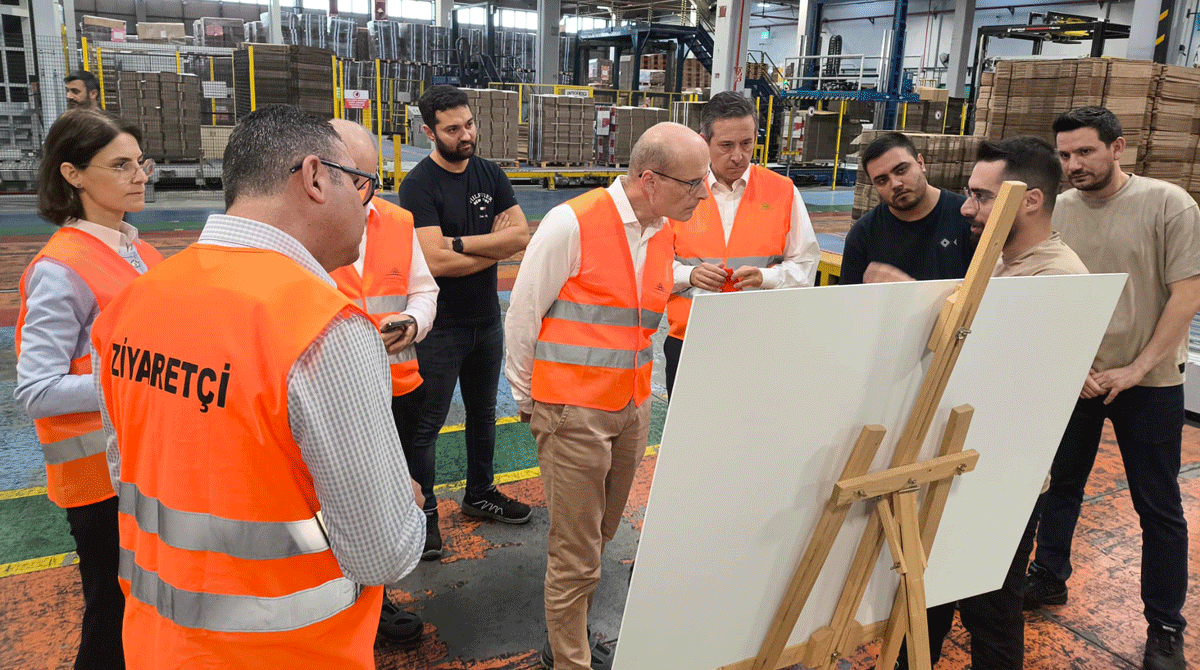 CEO Gerald Prinzhorn discusses current topics with employees – open communication and teamwork are part of the Prinzhorn culture