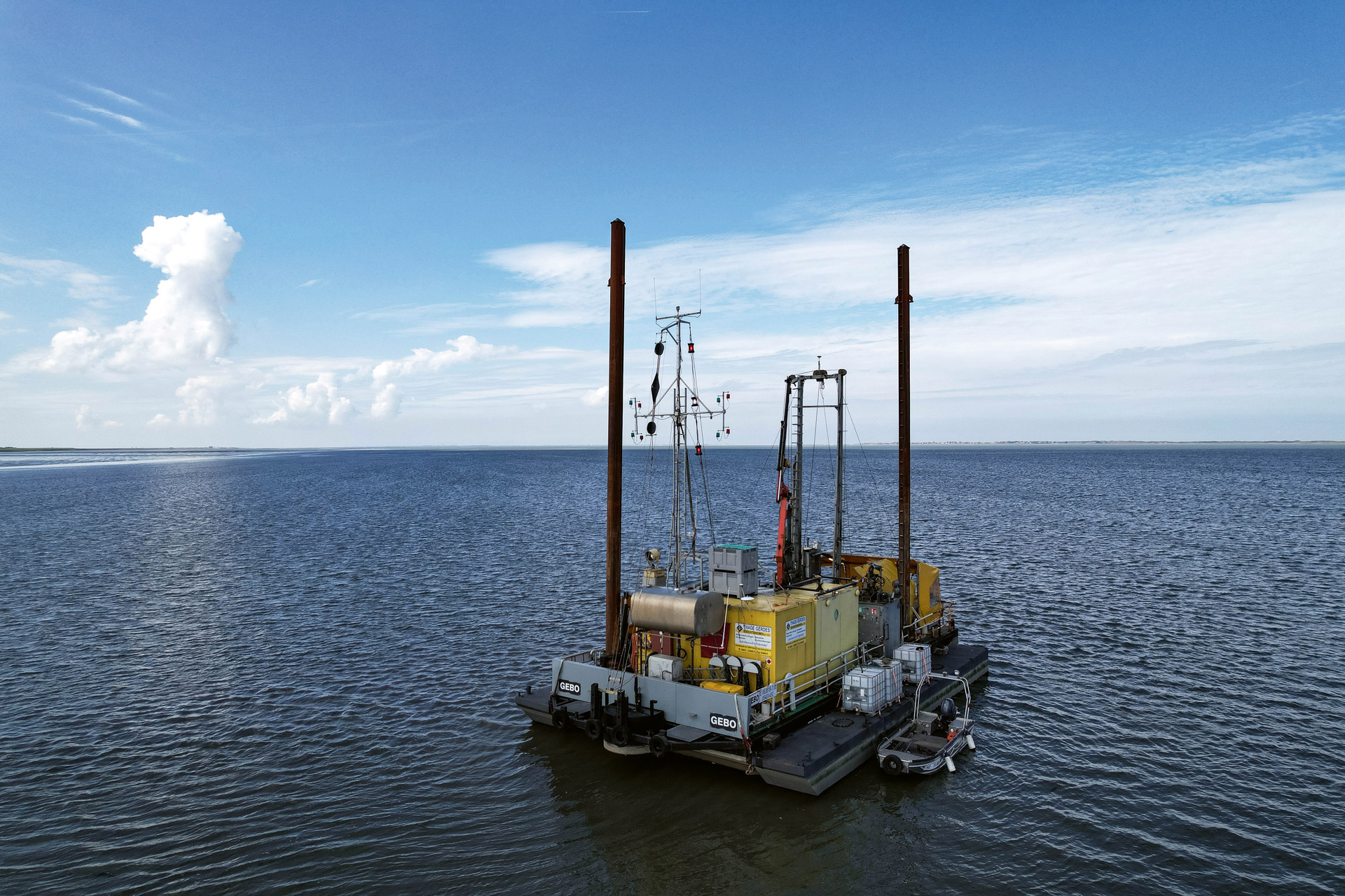 Compétence dans la mer des Wadden – Ponton de forage et de sondage