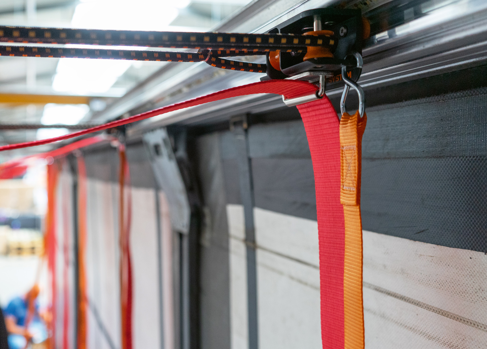 Suer Nutzfahrzeugtechnik GmbH & Co. KG S-Strap